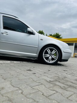 VW Bora VR6 2.8 150kw 4x4 Highline - 4