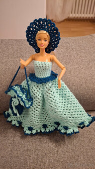 Háčkované šatičky na Barbie - 4