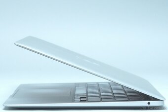 ZÁRUKA/Macbook Air13.3"/M1/8GB RAM/256GB SSD/CZ - 4