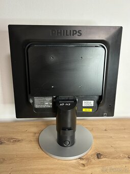 LCD Monitor 19" Philips HNB9190T - 4