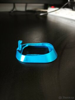 Lok Grips-Magwell, bodky, hřbet - 4
