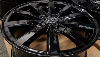Toyota Camry VIII ,18' alu kola,celo černé,nové - 4