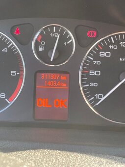 Peugeot 407 - 4