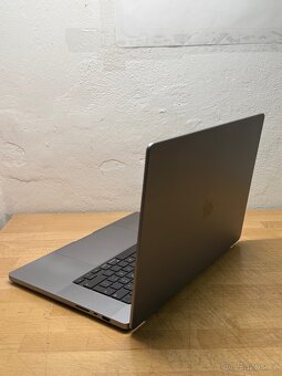 MacBook Pro 16” 2021 /16GB RAM/M1 Pro/512GB SSD/Záruka - 4