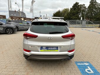 Hyundai Tucson 2.0CRDi 100kW 4x4 REZERVACE - 4