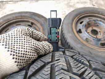 15" 4x108 zimní komplet Peugeot Citroen + 205/65R15 7,5mm - 4