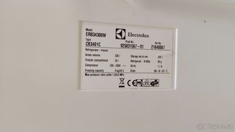 Prodám kombinovanou lednici Electrolux - 4