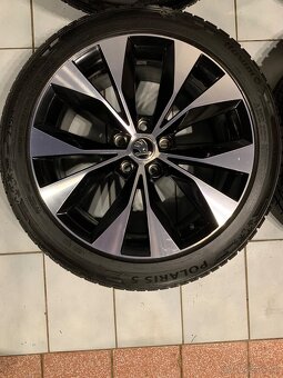 Alu kola Škoda R18 5X112 ZÁNOVNÍ ZIMNÍ PNEU 235/45 R18 8,5mm - 4