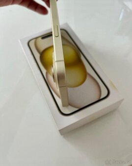 iPhone 15 Yellow BATERIE 100% TOP - 4