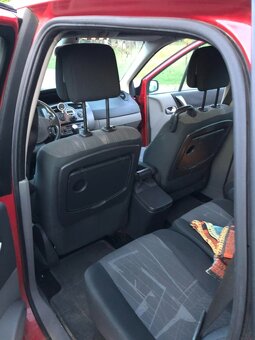 Renault Megane Scenic - 4