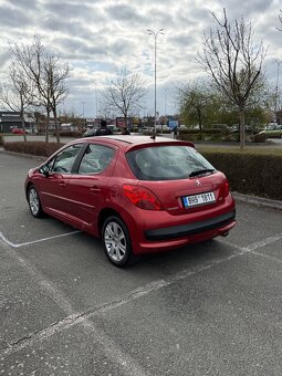 Peugeot 207 - 4