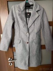 Prodám šedý kabát - 4