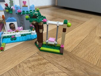 Lego friends Disney Popelčin romantický zámek - 4