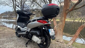 Yamaha X-Max 250 - 4