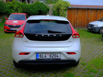 Prodám Volvo V40 D2 Kinetic, model 2018 - 4