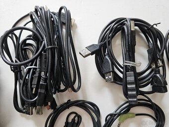 PRODÁM SADU 53KS KABELŮ, REDUKCÍ + BEZDRÁT. NABÍJEČKA - 4