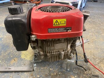 Motor Honda gxv-390 - 4