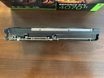 Prodám grafickou kartu INNO3D GeForce RTX 4070 Ti X3 12G - 4