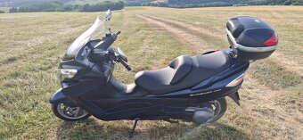 Suzuki Burgman 400 - 4