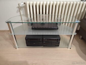 Skleněný TV stolek - 4
