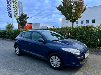 Renault Megane III generation ,  benzín 1.6 16V,   r.v. 2011 - 4