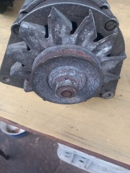 Alfa Romeo 33 alternátor - 4