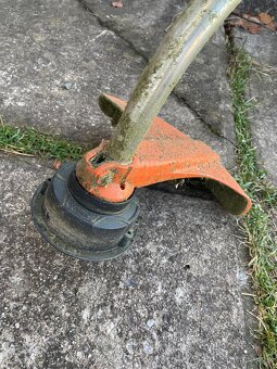 Prodám Křovinořez / vyžínač STIHL FS 38 - 4