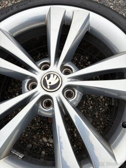 Neptune alu R18 225/40r18 - 4