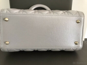 Dámská kabelka DIOR s účtenkou, úplně nová, světle šedá, kom - 4