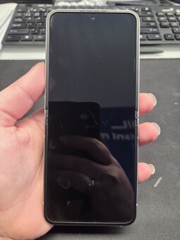 Samsung Galaxy Z Flip6 256 GB - 4