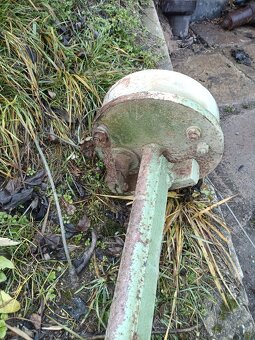 Brzděna náprava - 4