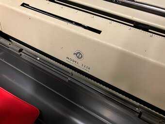 psací stroj consul 2226 - 4