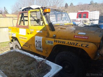 UAZ 496 Raritní speciál - 4