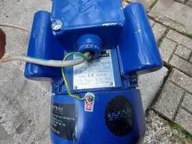 Prodám motor na 240V typ KD1801 1,5kW, 1400ot. - 4