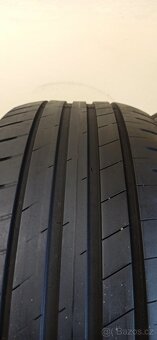 Goodyear Efficient Grip 225/55 R16 95W 3,5-4,5mm - 4