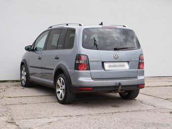 Volkswagen Touran 2.0 TDi , 103 kW nafta, 2009 - 4