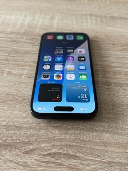 iPhone 15 Černý - 4