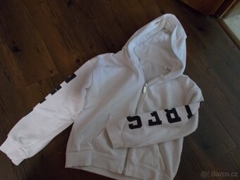 PĚKNÁ MIKINA Z C&A + KALHOTY Z H&M VEL 134 - 4