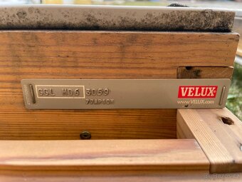 REZERVOVÁNO Kyvné střešní okno VELUX GGL 3059 M06 - 78x118 - 4