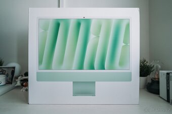 iMac M4 - 8CPU/8GPU, 16GB RAM, 256GB SSD + 2TB SSD, záruka - 4