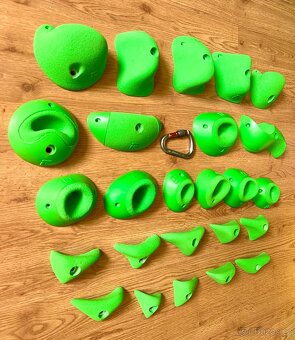 Nové lezecké chyty THEREX Boulder set - 25 kusů - 4