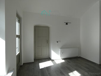 Pronájem, obchodní prostor/kancelář, Nové Město na Moravě - 4