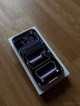 Apple iPhone 17 Pro 256GB stříbrný - 4