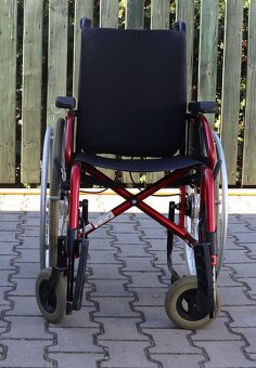 052-Mechanický invalidní vozík Meyra. - 4