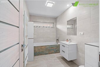 Dům 4+kk na prodej, Lužice - 4