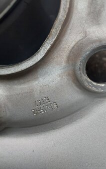 KOLA KOMPLET Z VW CADDY ZIMNI MICHELIN 195 65 15 - 4