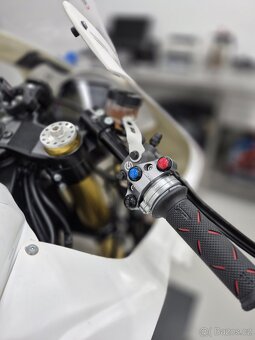 HONDA CBR 600 RR 2024 PC69 - 4