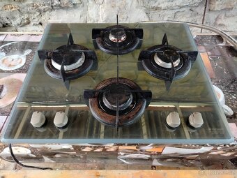 Vestavný sporák s troubou - 4