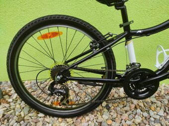 Značkové dětské kolo SPECIALIZED 24" (černá/bílá) - 4