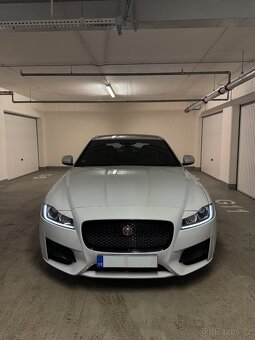 Jaguar XF 3.0D V6 R-SPORT - 4